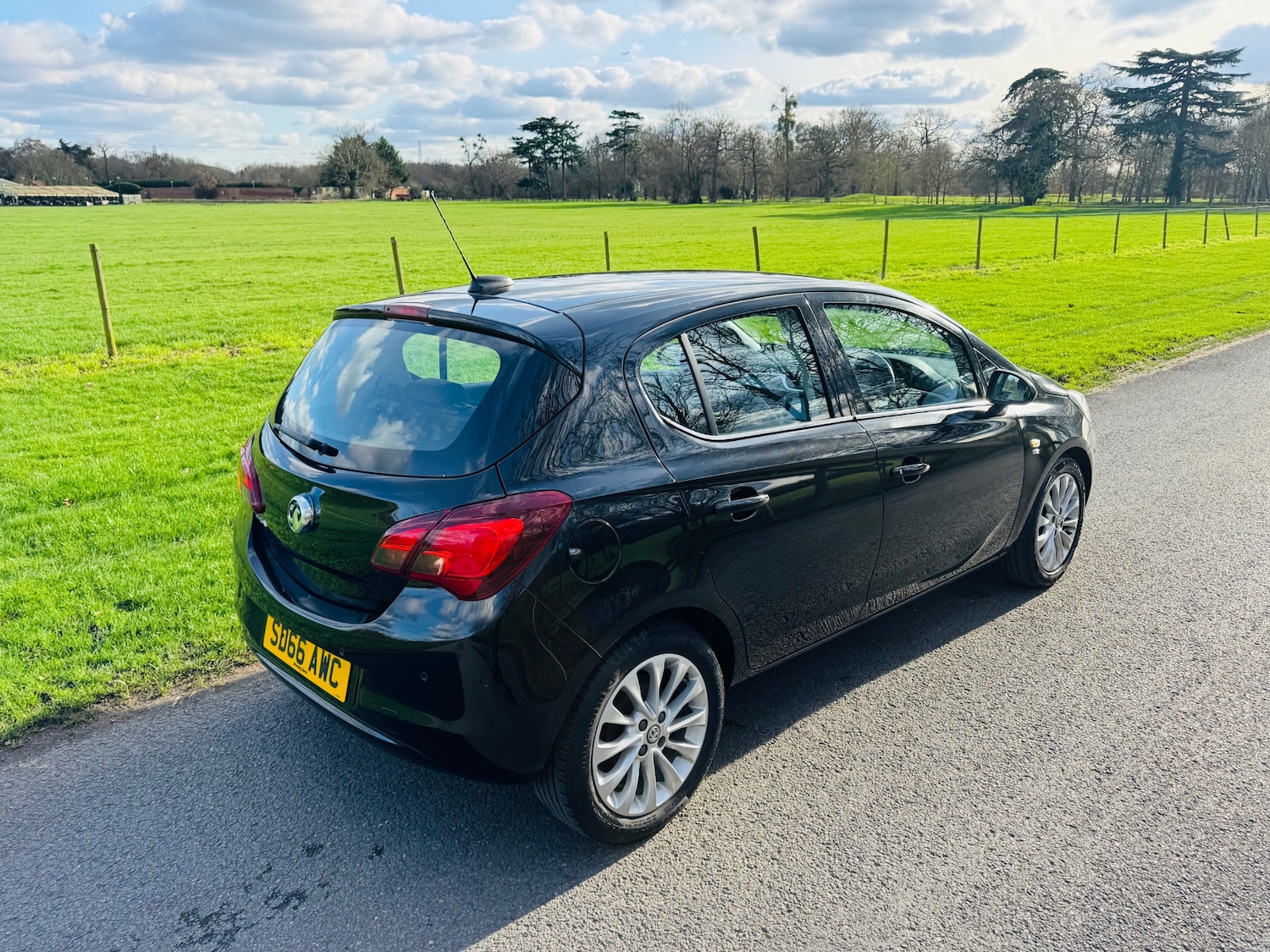 Used Vauxhall Corsa 2016 for sale - 77564312: Photo 2
