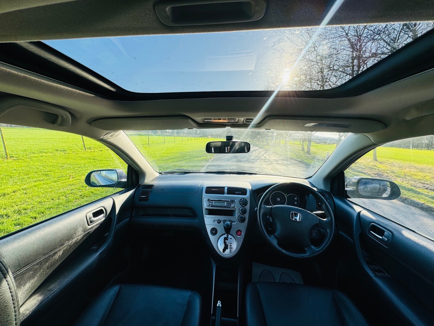 Used Honda Civic 2004 for sale - 77546109: Photo 33