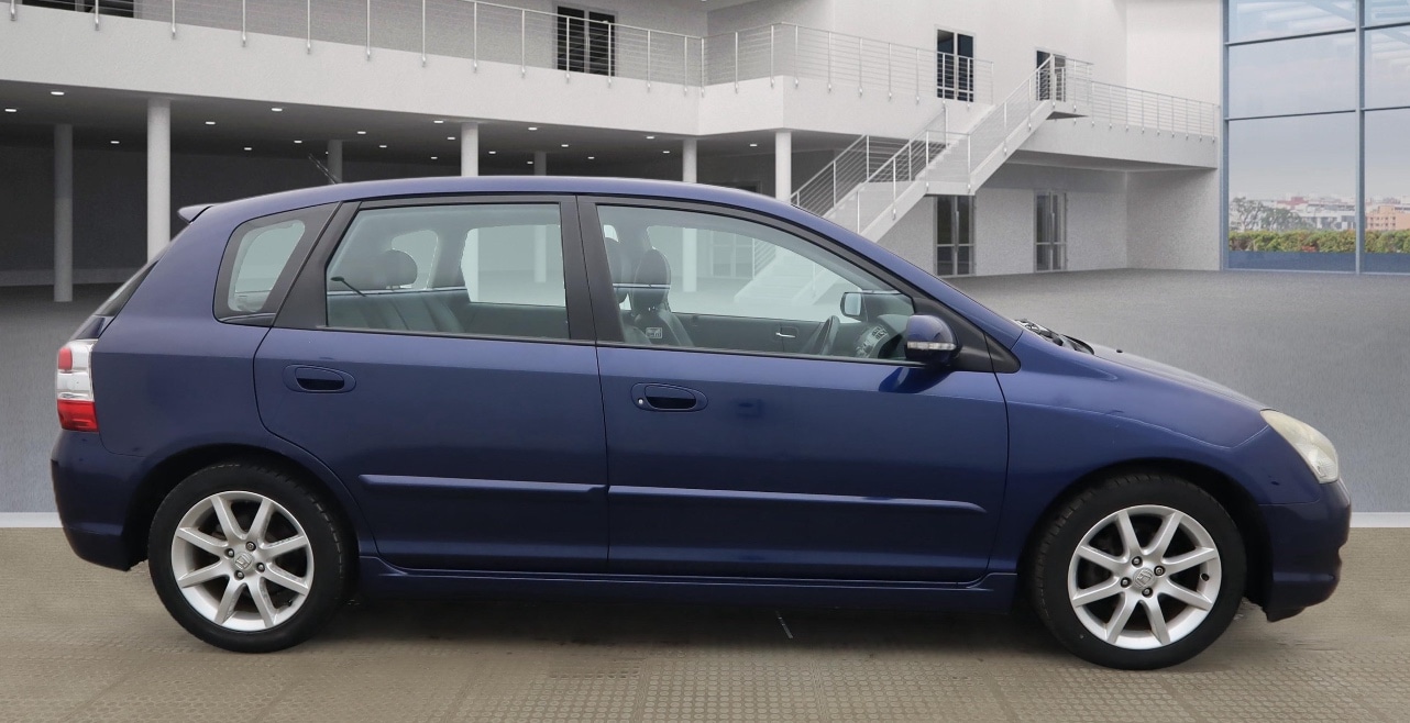 Used Honda Civic 2004 for sale - 77546109: Photo 5