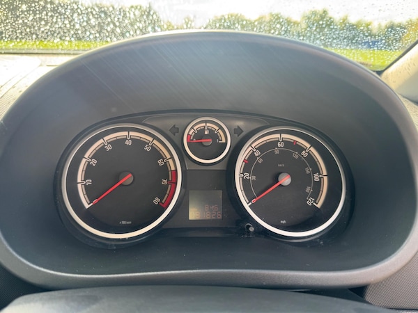 Used Vauxhall Corsa 2012 for sale - 76326292: Photo 26