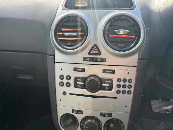 Used Vauxhall Corsa 2012 for sale - 76326292: Photo 29