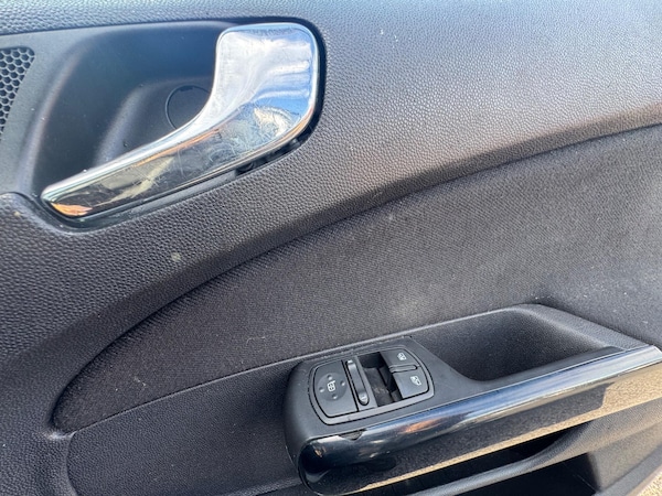 Used Vauxhall Corsa 2012 for sale - 76326292: Photo 32