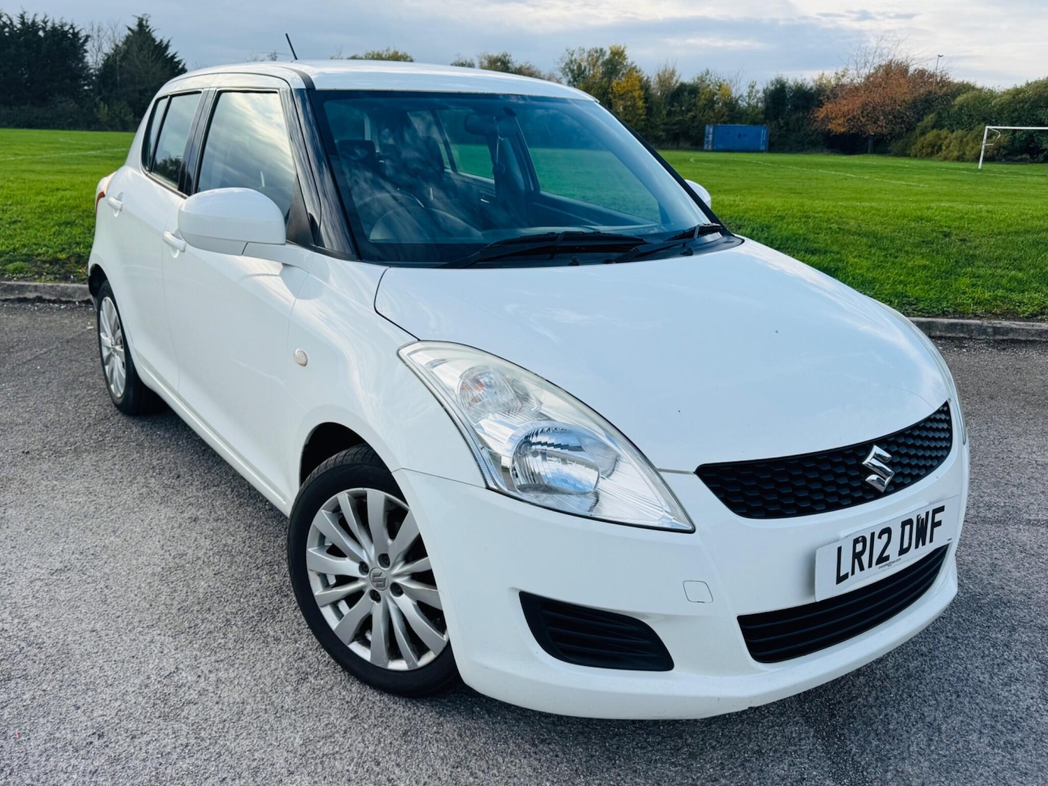 Used Suzuki Swift 2012 for sale - 76485119: Photo 1