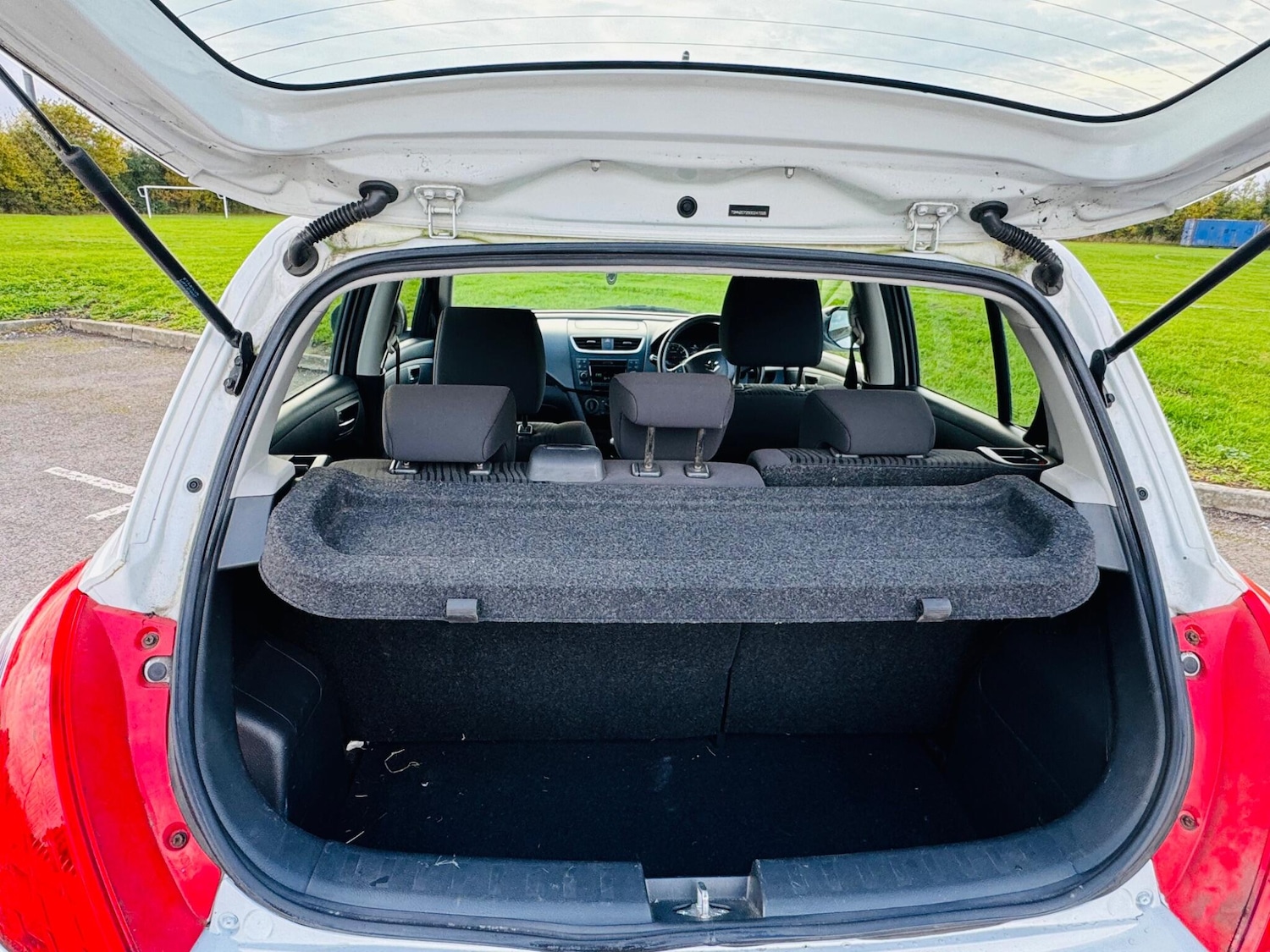 Used Suzuki Swift 2012 for sale - 76485119: Photo 15