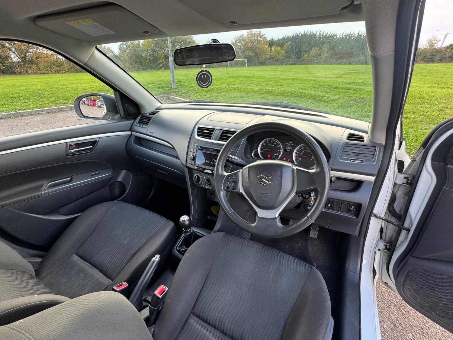 Used Suzuki Swift 2012 for sale - 76485119: Photo 20