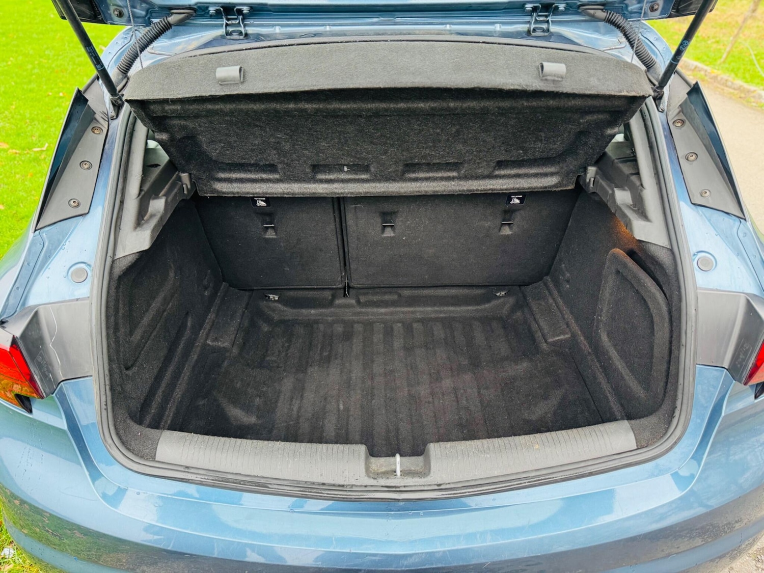 Used Vauxhall Astra 2016 for sale - 77052491: Photo 25