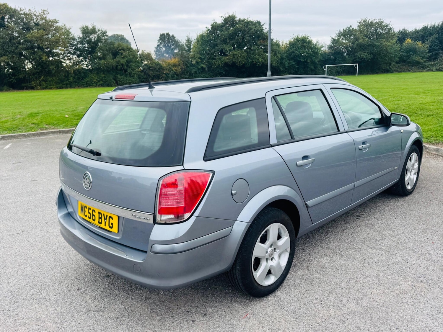 Used Vauxhall Astra 2006 for sale - 76214215: Photo 2