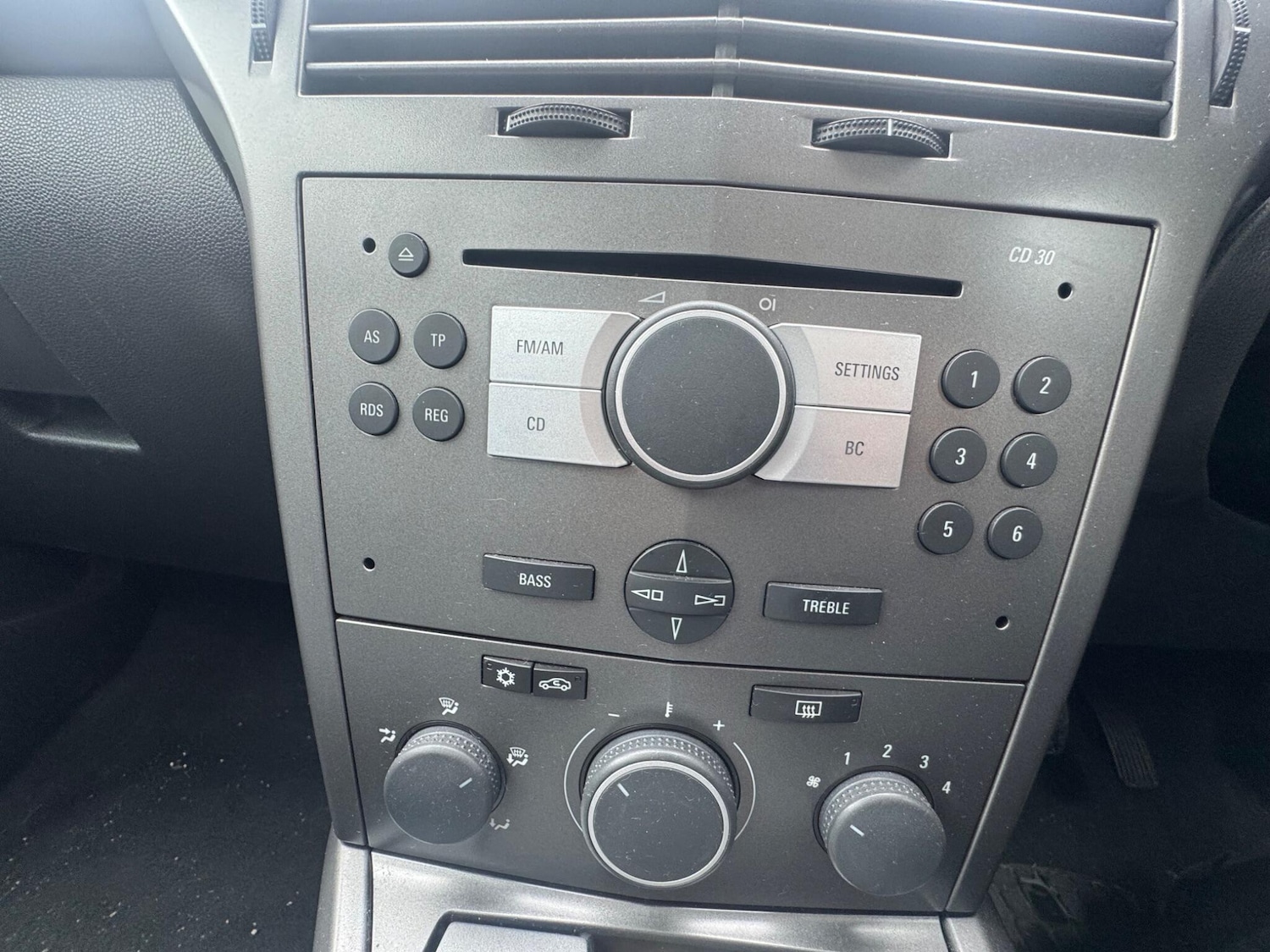 Used Vauxhall Astra 2006 for sale - 76214215: Photo 30