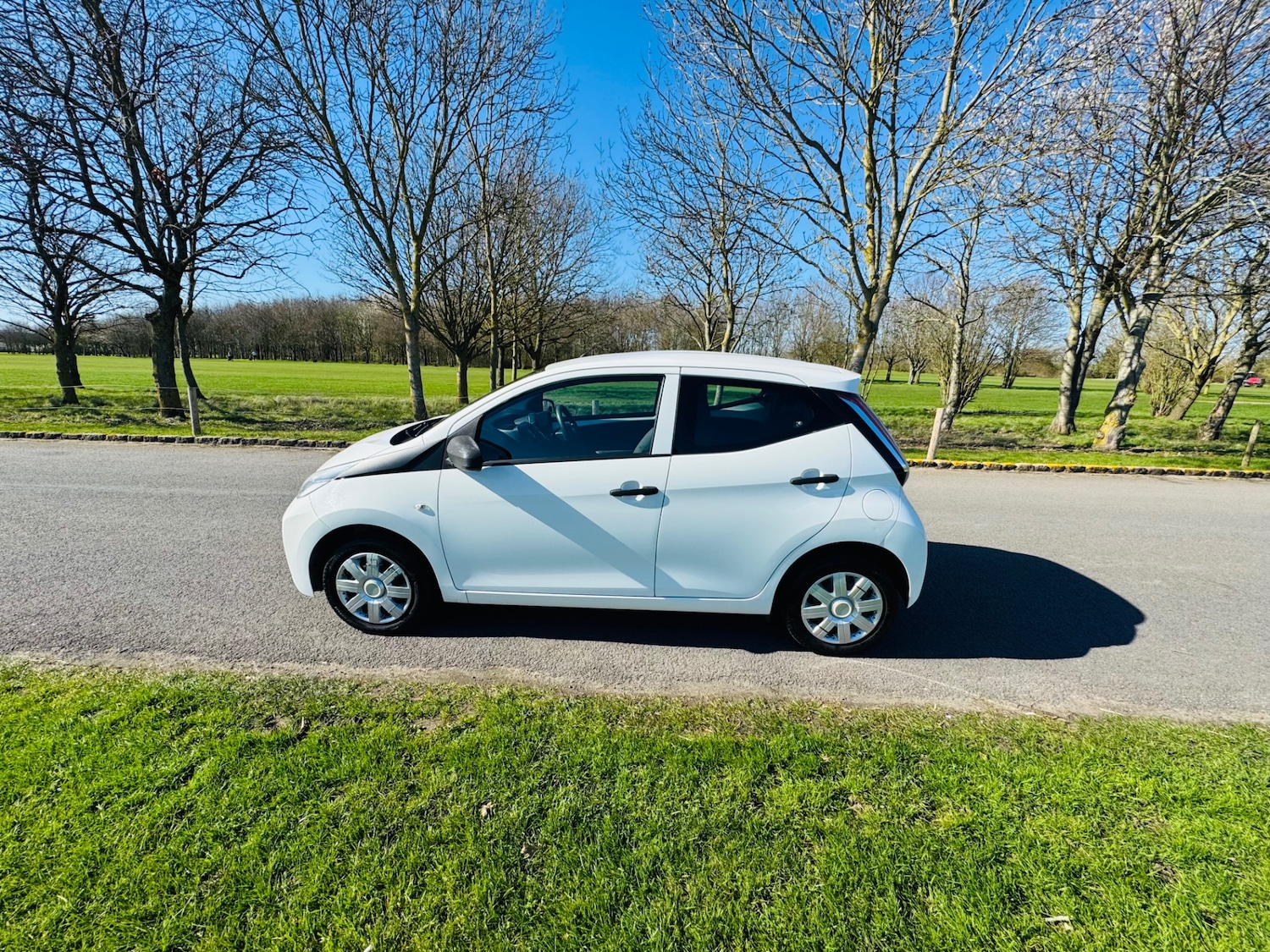 Used Toyota AYGO 2014 for sale - 77983610: Photo 15