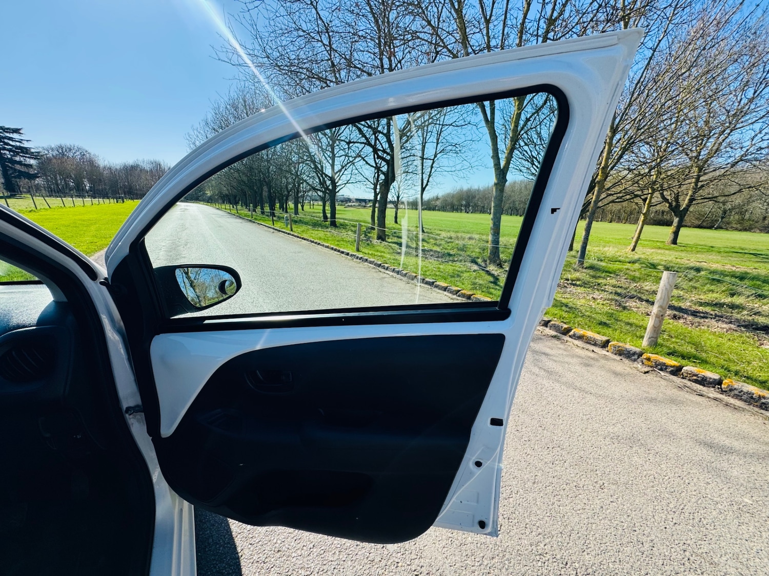 Used Toyota AYGO 2014 for sale - 77983610: Photo 19