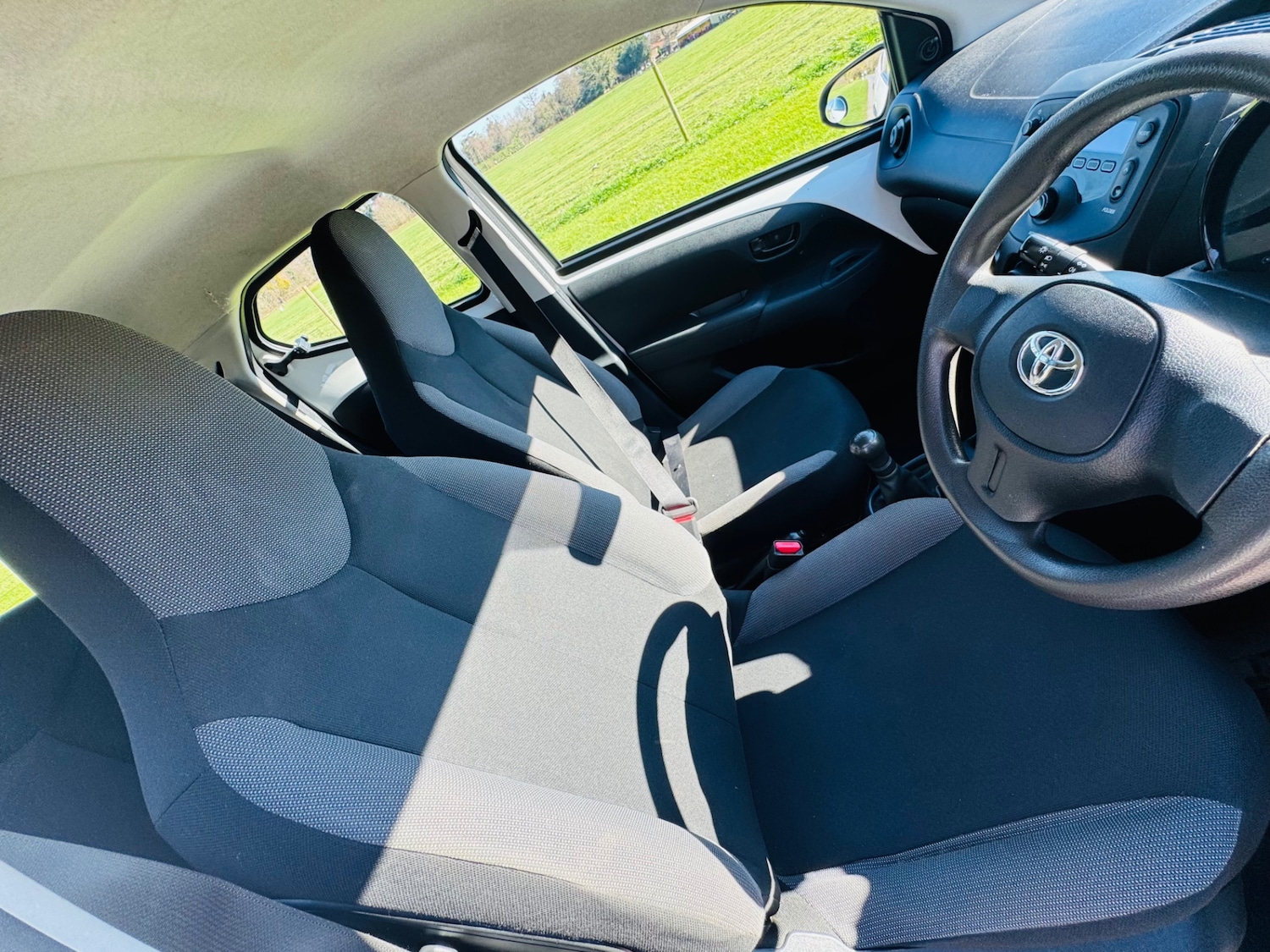 Used Toyota AYGO 2014 for sale - 77983610: Photo 20