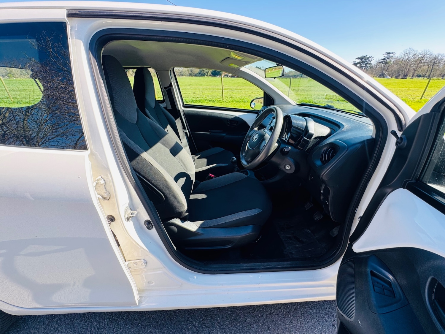 Used Toyota AYGO 2014 for sale - 77983610: Photo 22