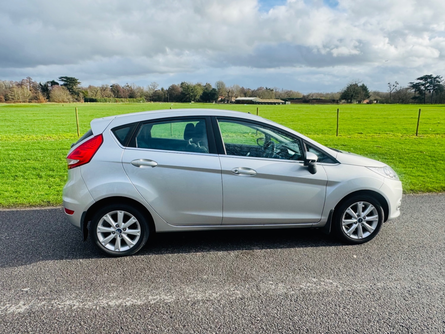 Used Ford Fiesta 2009 for sale - 77546102: Photo 18