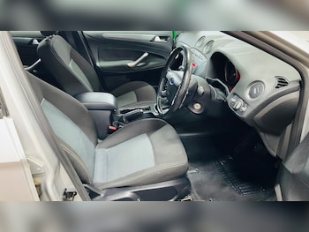 Used Ford Mondeo 2011 for sale - 77682822: Photo