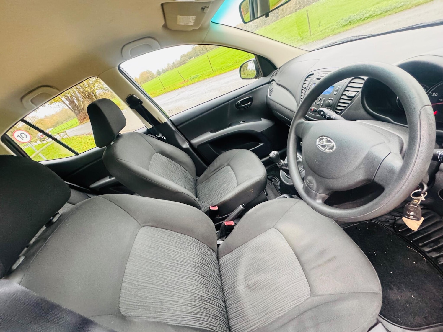 Used Hyundai i10 2011 for sale - 77396454: Photo 17