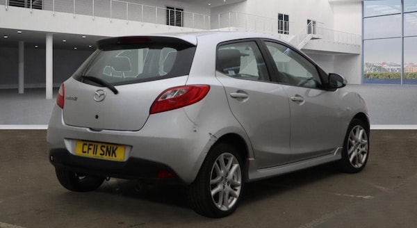 Used Mazda Mazda2 2011 for sale - 76306186: Photo 2