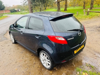 Used Mazda Mazda2 2014 for sale - 77060128: Photo