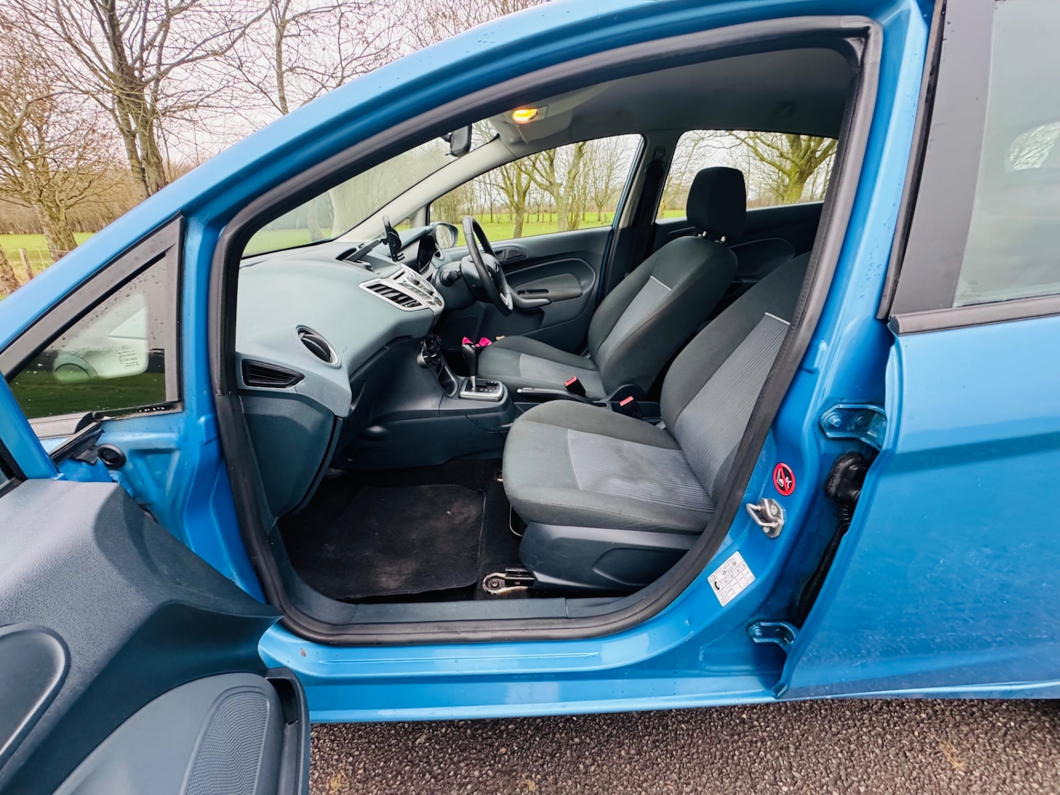 Used Ford Fiesta 2010 for sale - 77564575: Photo 31