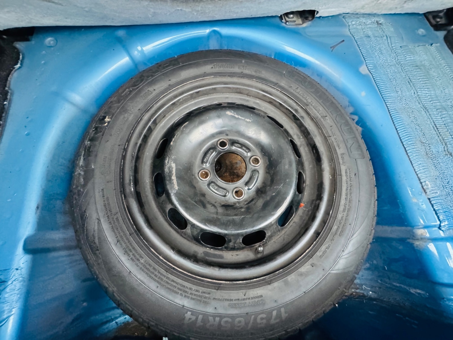 Used Ford Fiesta 2010 for sale - 77564575: Photo 32