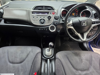 Used Honda Jazz 2010 for sale - 79047302: Photo