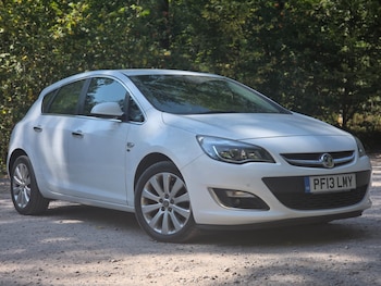 Used Vauxhall Astra 2013 for sale - 79357589: Photo