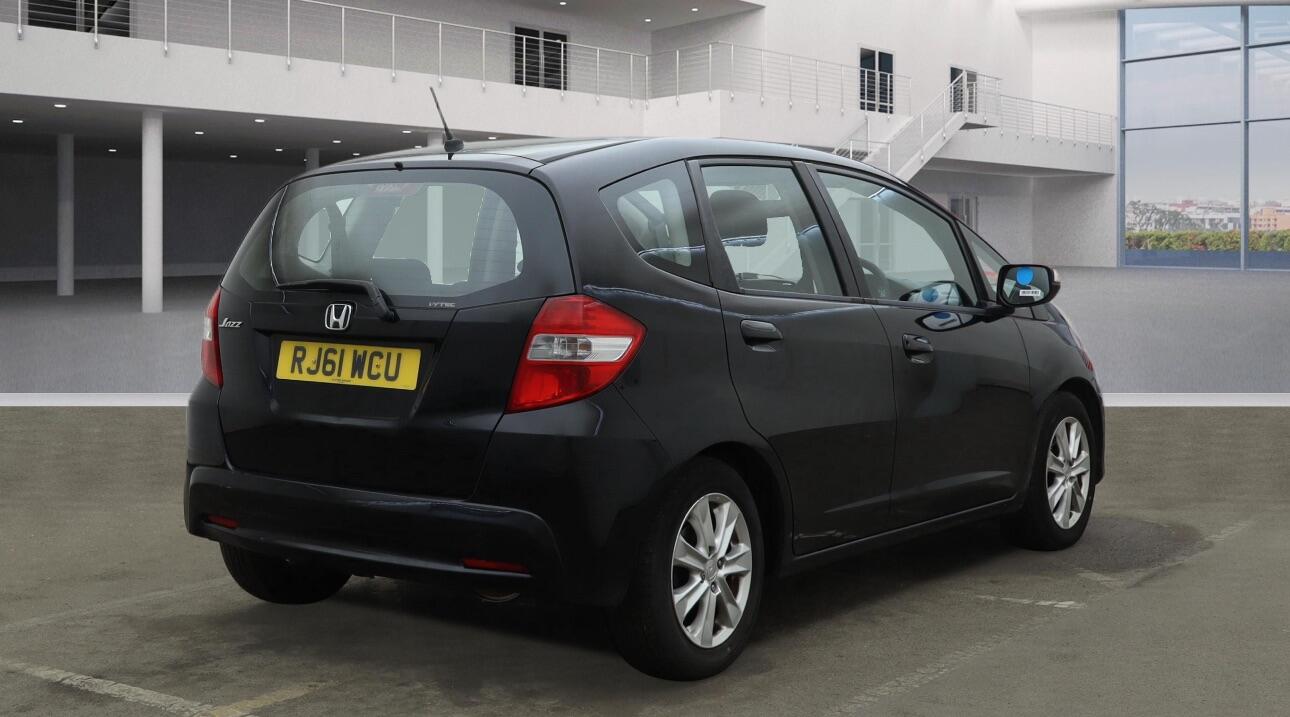 Used Honda Jazz for sale - 77267936: Photo 2