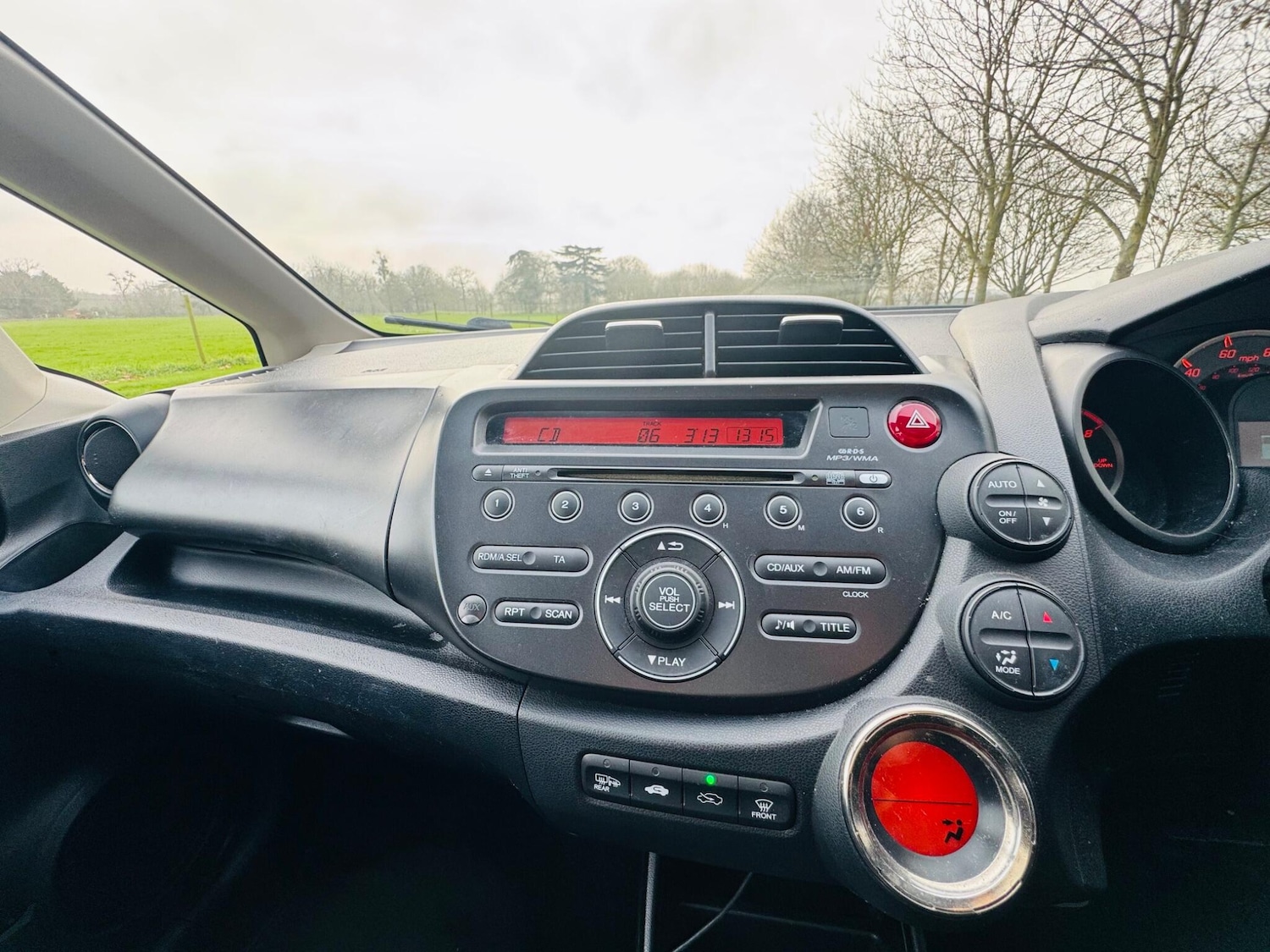 Used Honda Jazz 2012 for sale - 77267936: Photo 37