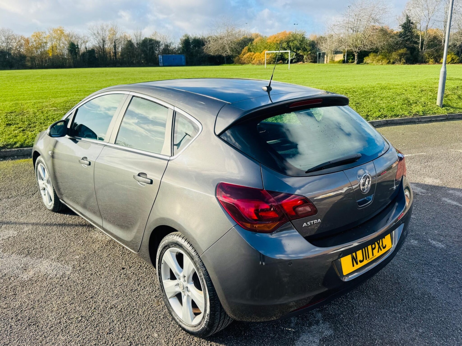 Used Vauxhall Astra 2011 for sale - 76913704: Photo 16