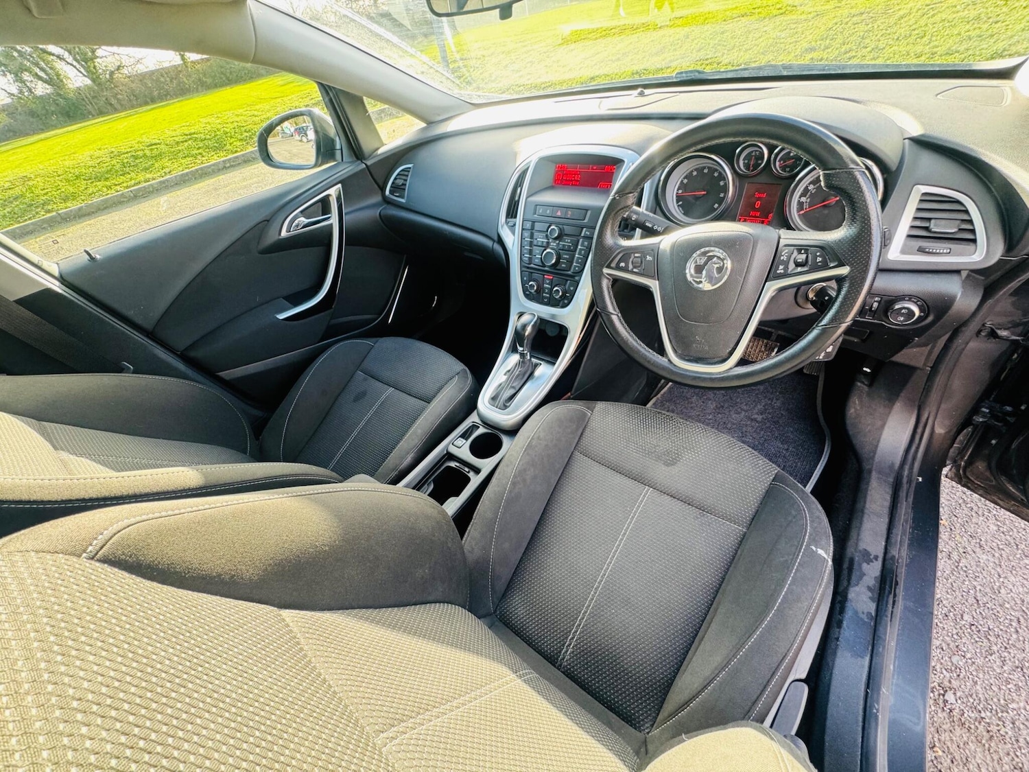 Used Vauxhall Astra 2011 for sale - 76913704: Photo 21