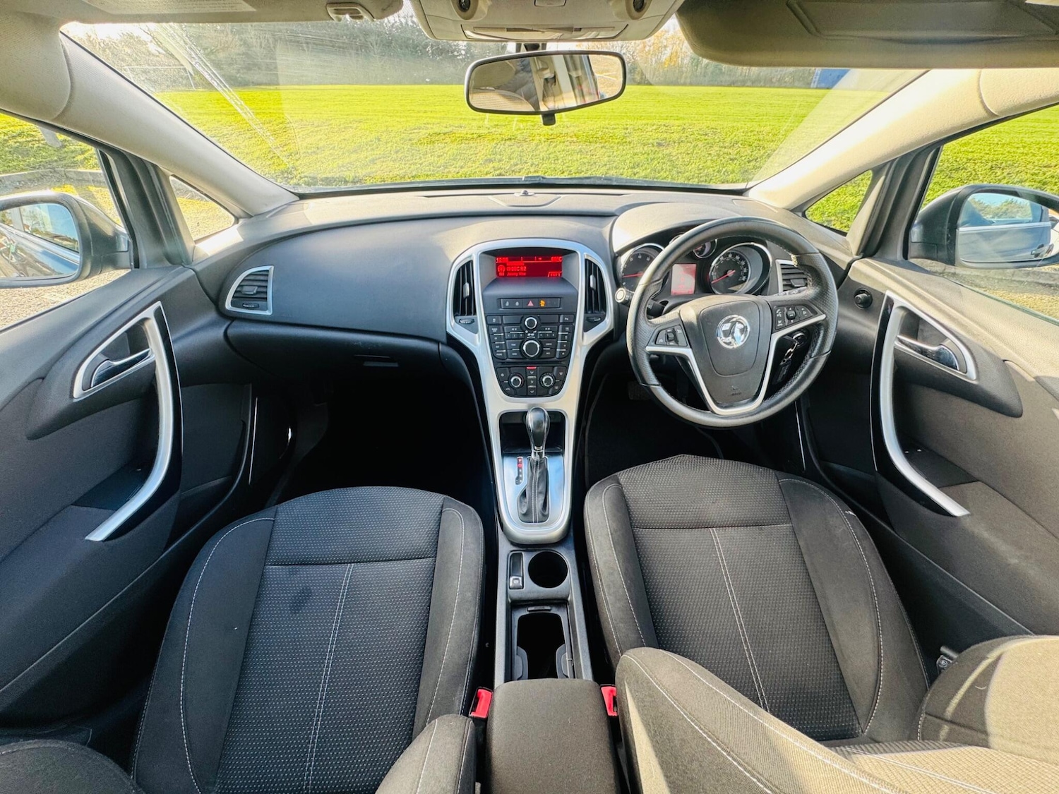 Used Vauxhall Astra 2011 for sale - 76913704: Photo 25