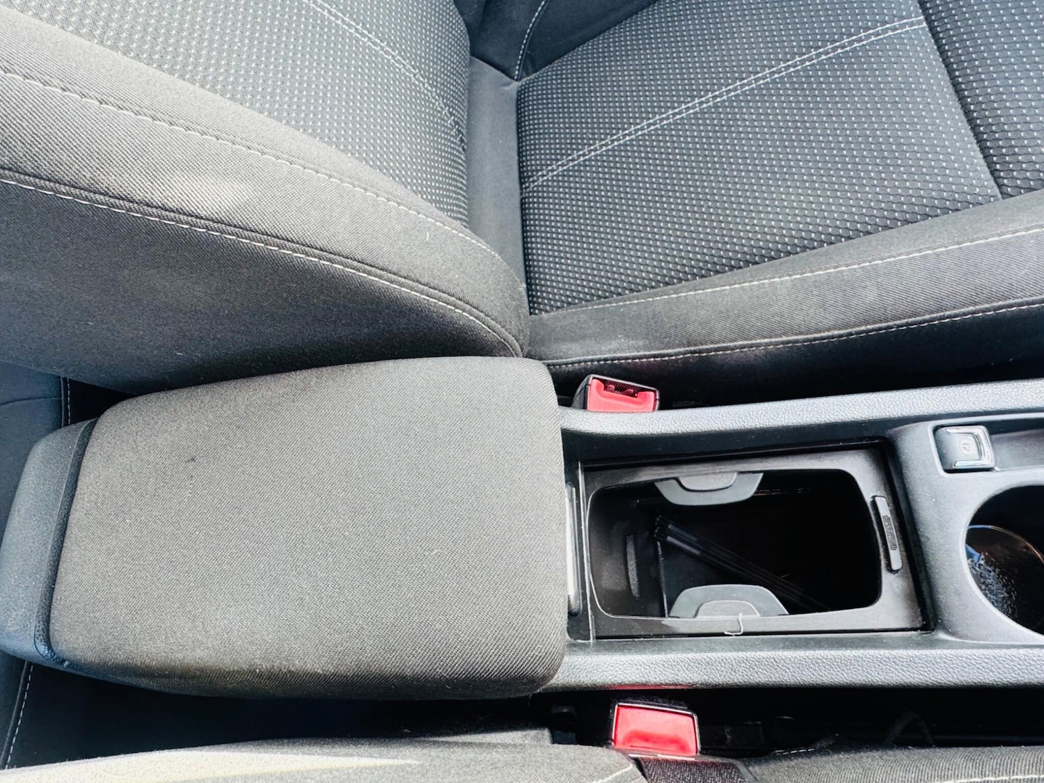 Used Vauxhall Astra 2011 for sale - 76913704: Photo 40