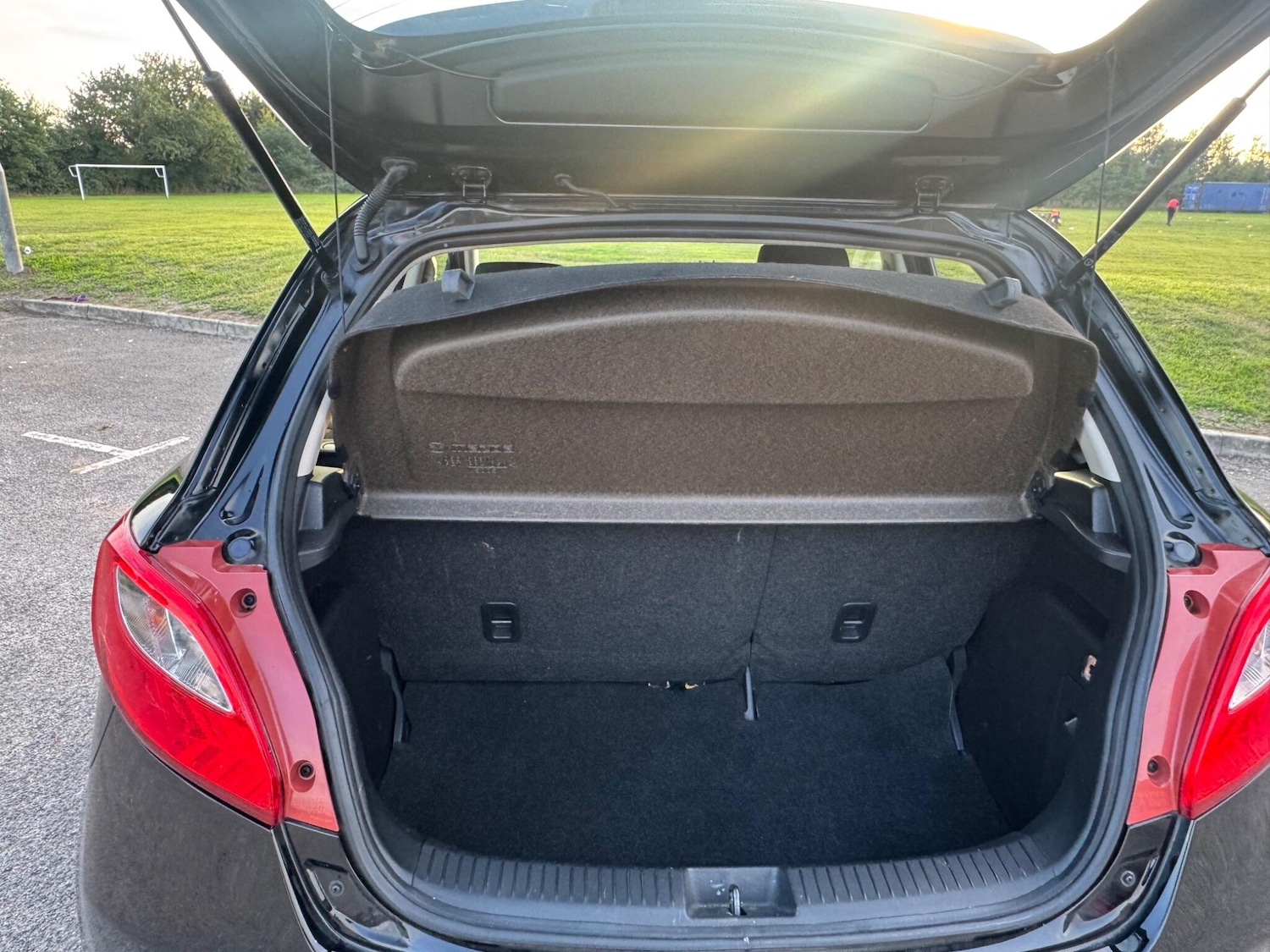 Used Mazda Mazda2 2011 for sale - 76409409: Photo 14