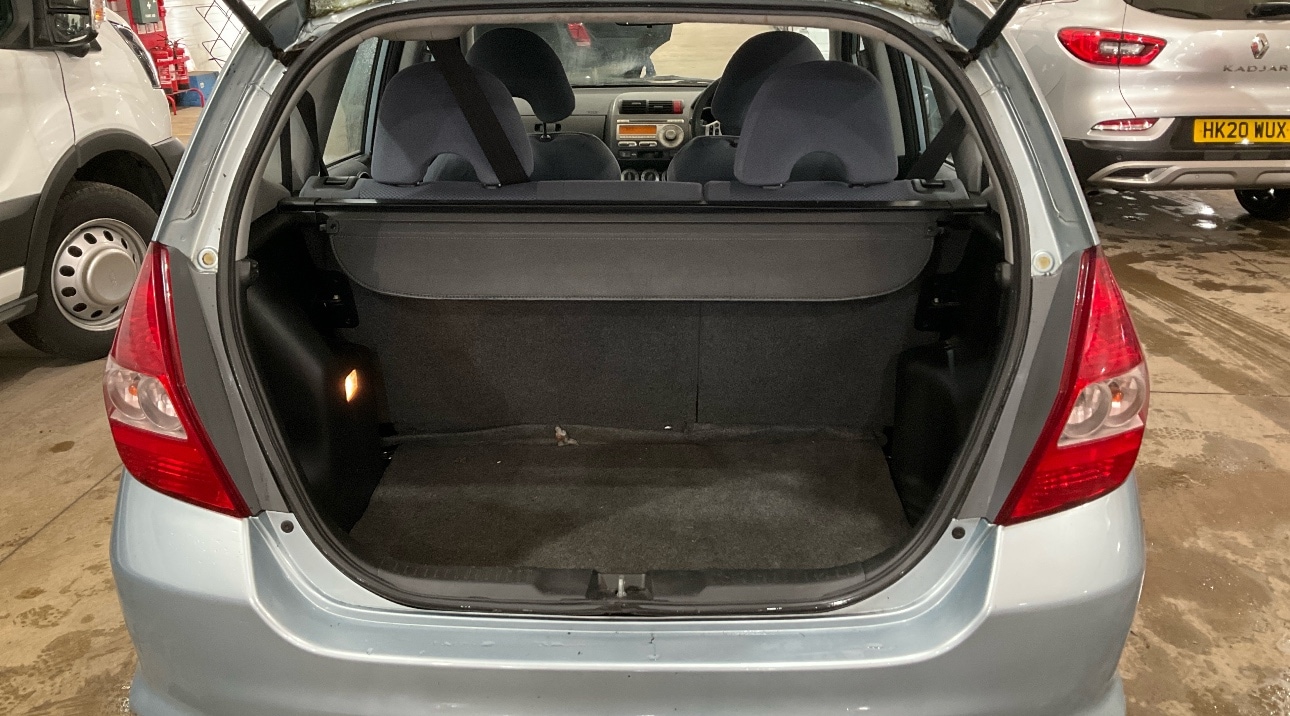 Used Honda Jazz 2004 for sale - 77635830: Photo 8