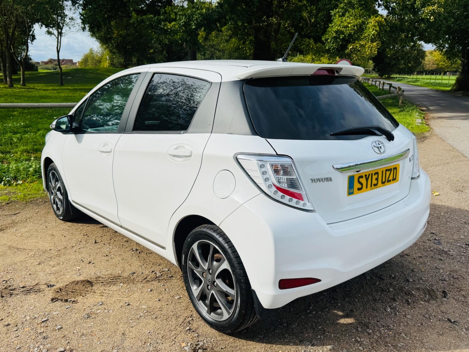 Used Toyota Yaris 2013 for sale - 76440542: Photo 14