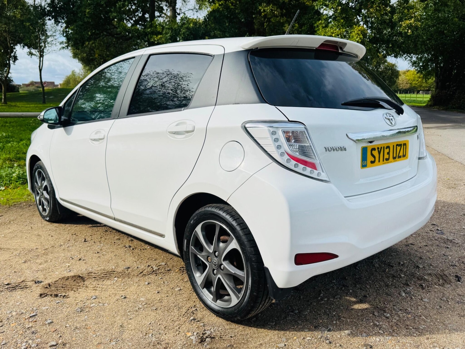 Used Toyota Yaris 2013 for sale - 76440542: Photo 16