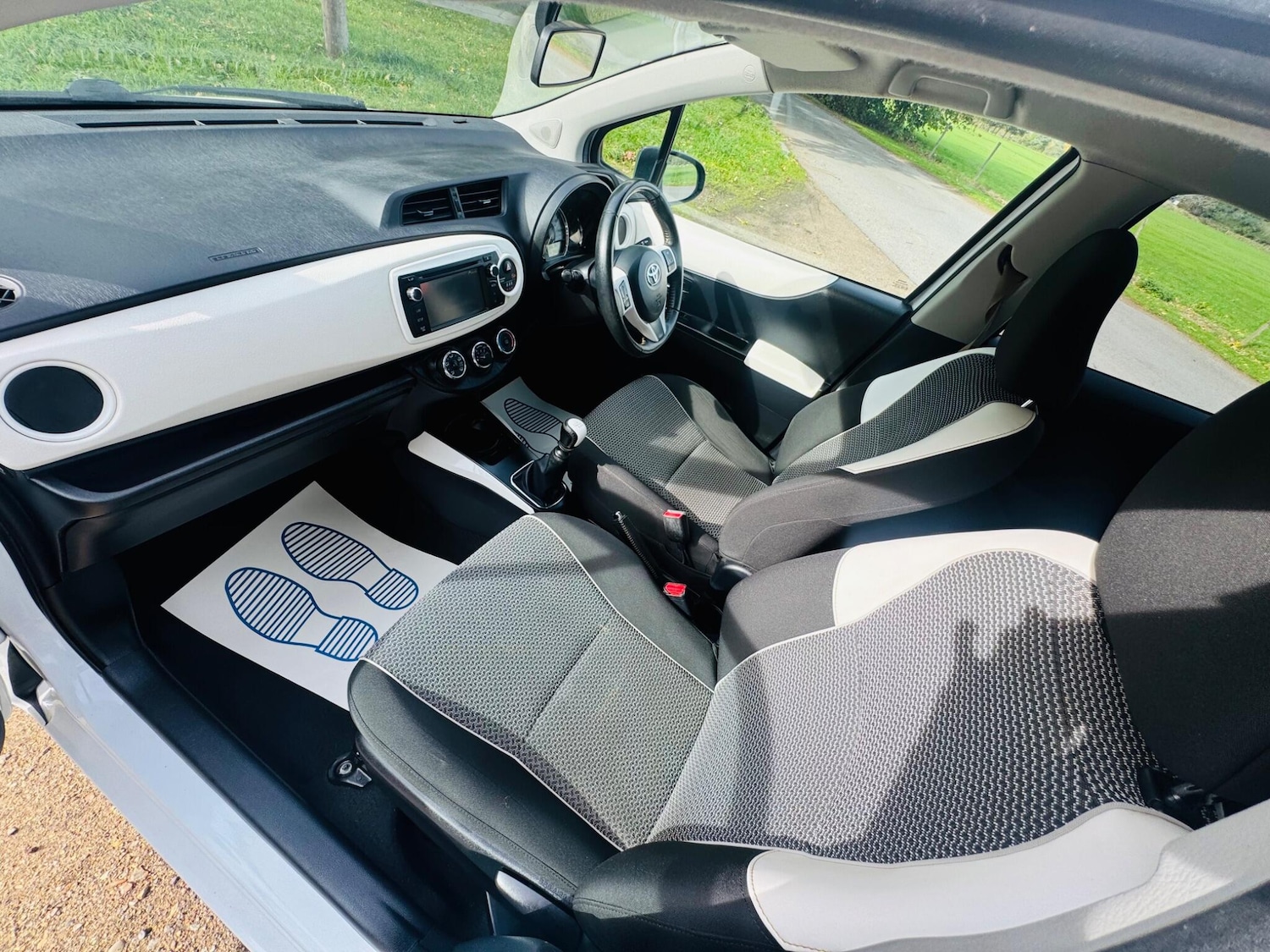 Used Toyota Yaris 2013 for sale - 76440542: Photo 26