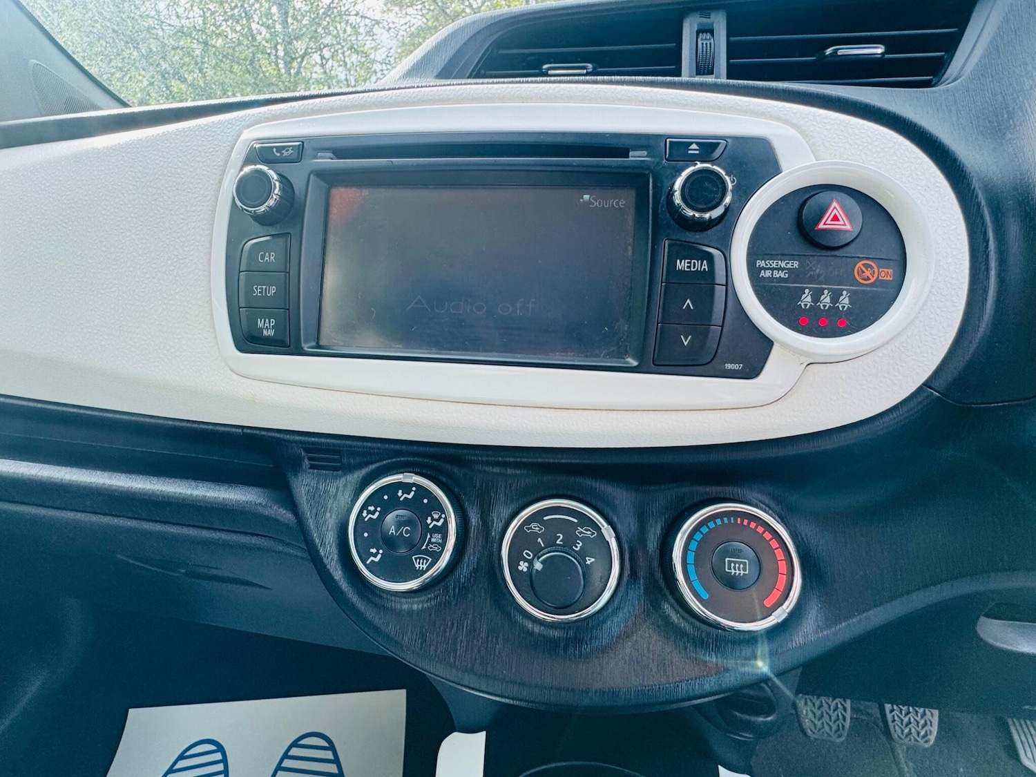 Used Toyota Yaris 2013 for sale - 76440542: Photo 40