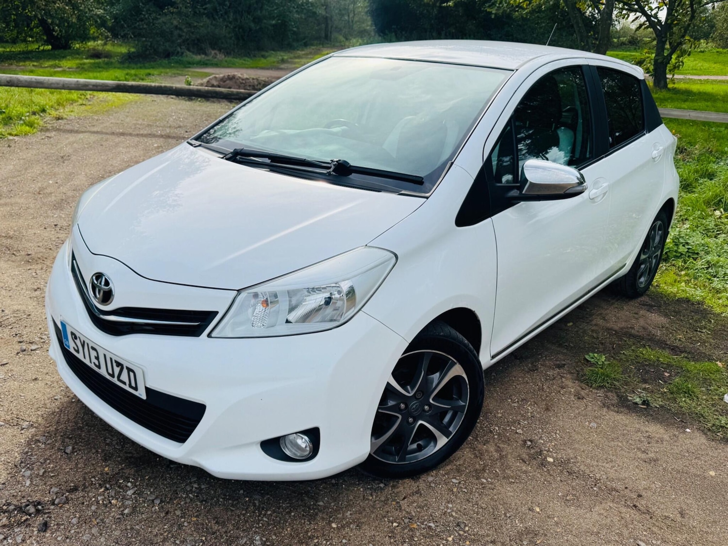 Used Toyota Yaris 2013 for sale - 76440542: Photo 9