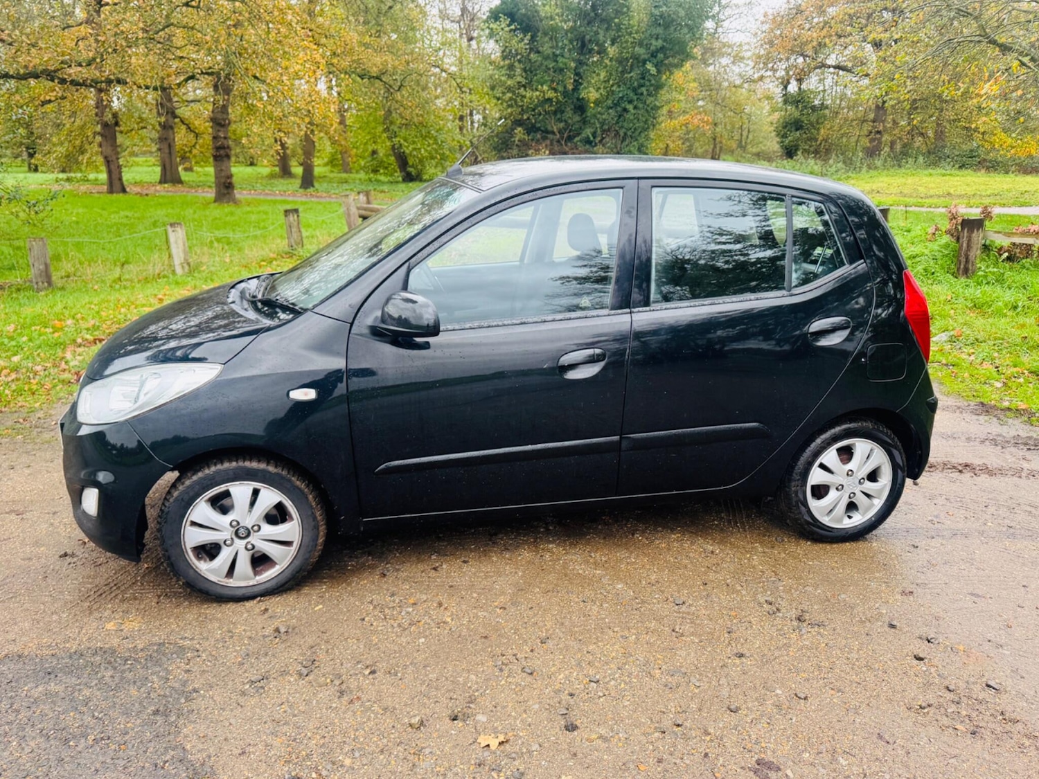 Used Hyundai i10 2011 for sale - 77166504: Photo 10