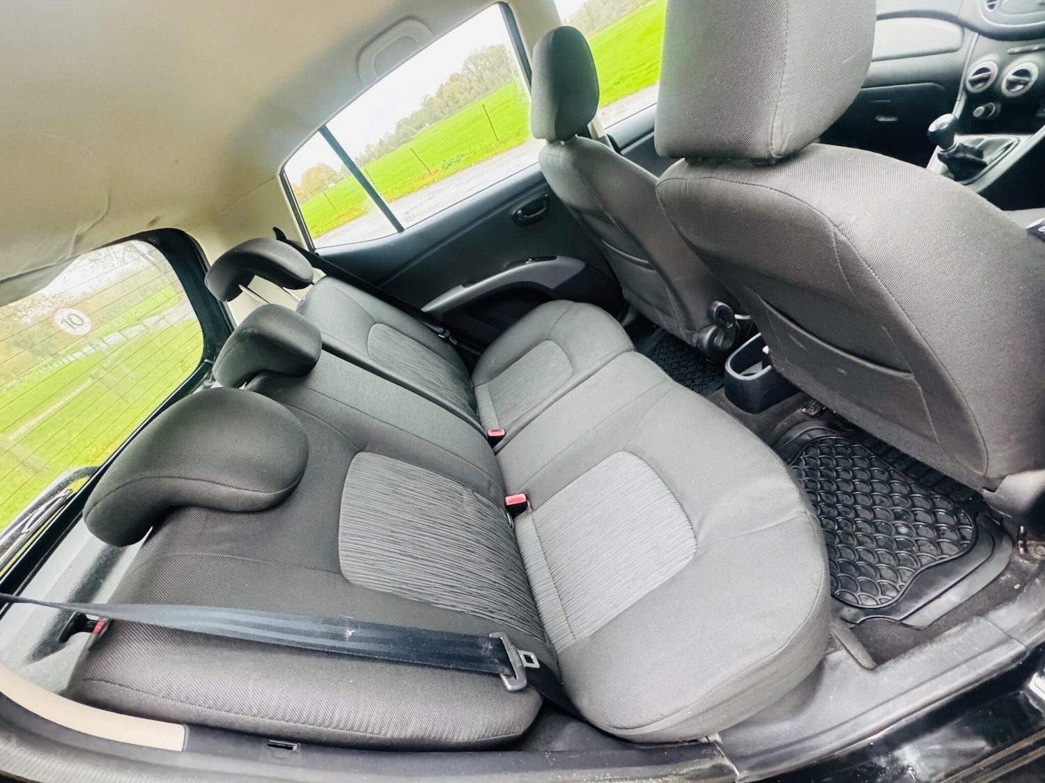 Used Hyundai i10 2011 for sale - 77166504: Photo 21