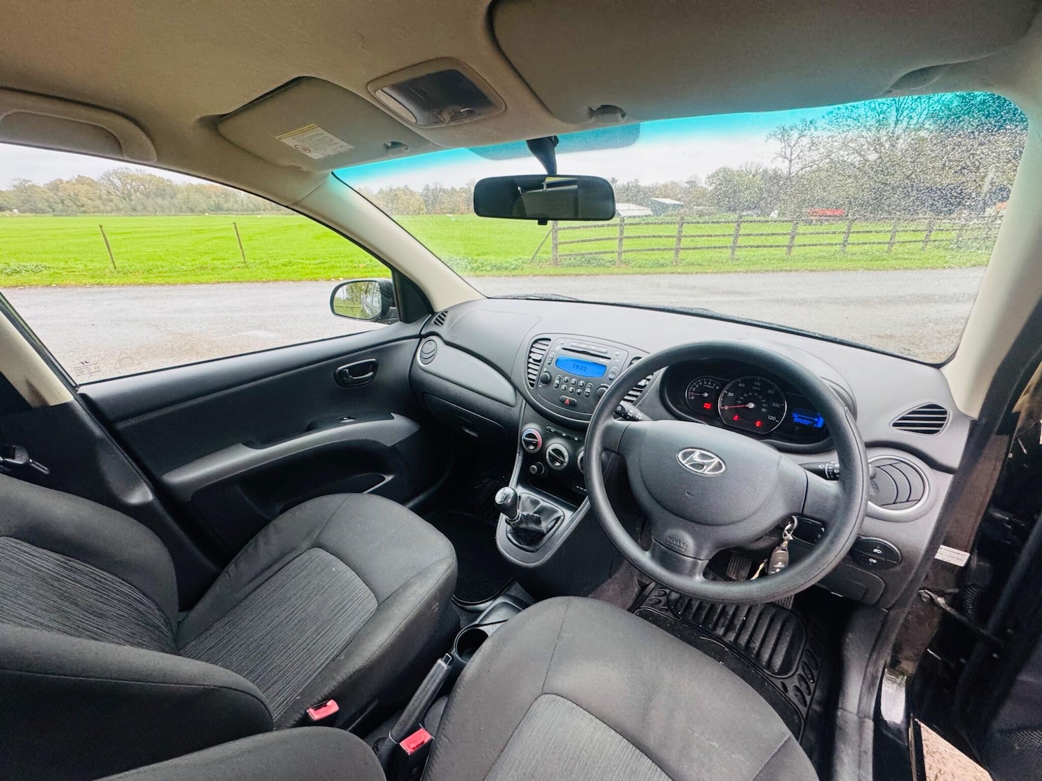 Used Hyundai i10 2011 for sale - 77166504: Photo 3