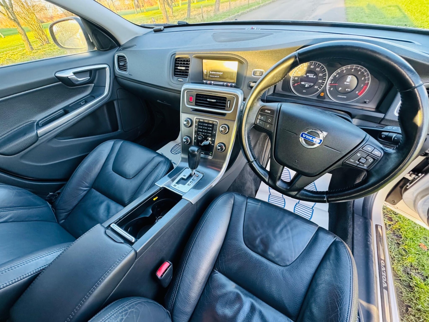 Used Volvo V60 2022 for sale - 77074059: Photo 27