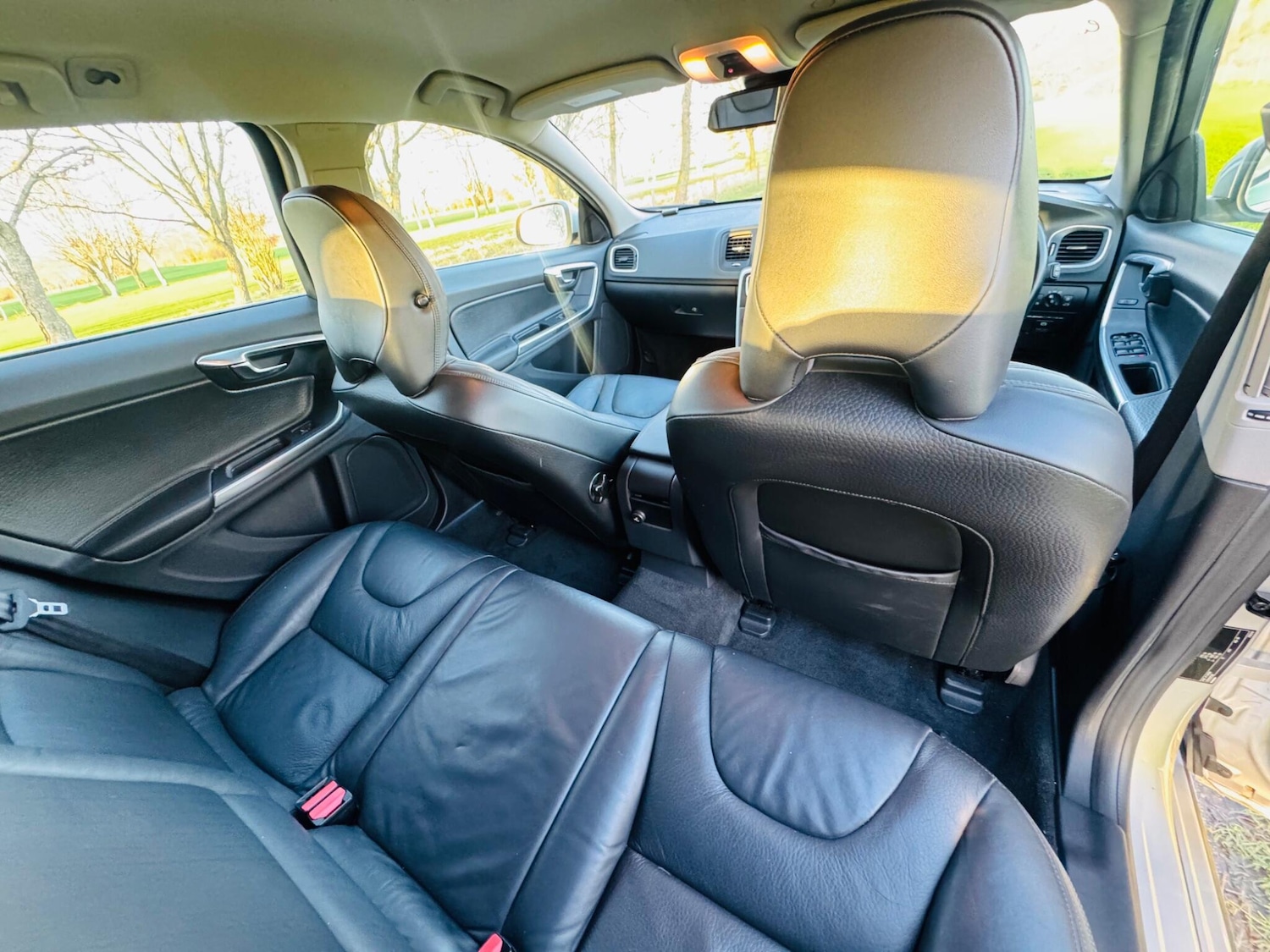 Used Volvo V60 2022 for sale - 77074059: Photo 33