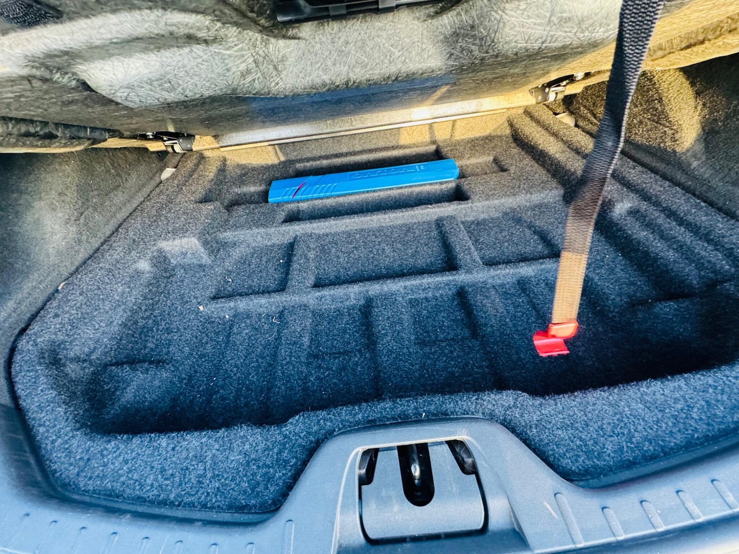 Used Volvo V60 2022 for sale - 77074059: Photo 38