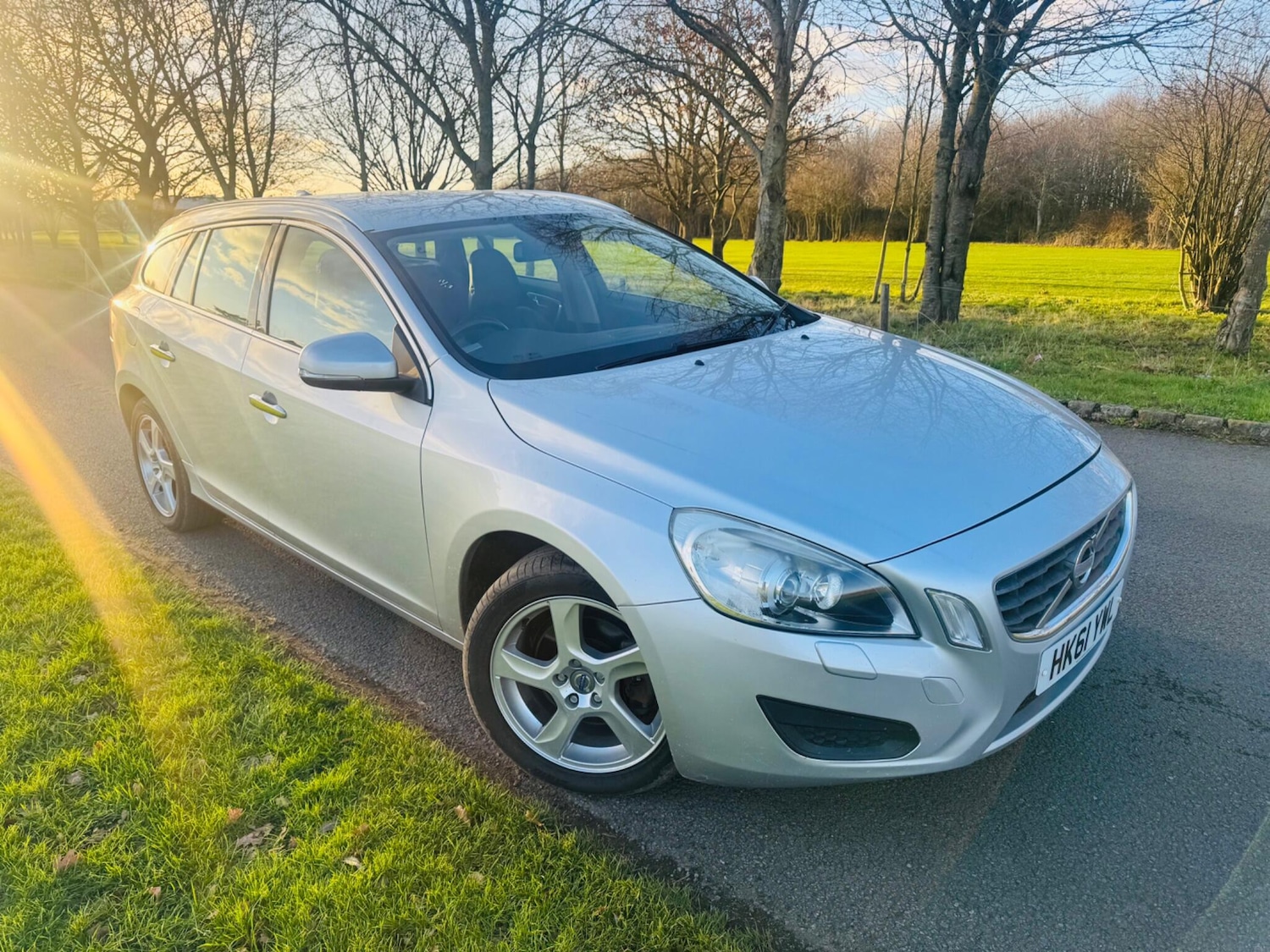 Used Volvo V60 2022 for sale - 77074059: Photo 5