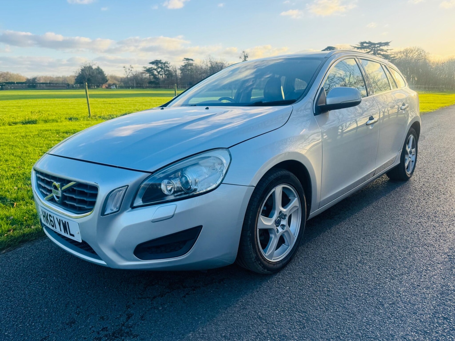 Used Volvo V60 2022 for sale - 77074059: Photo 9