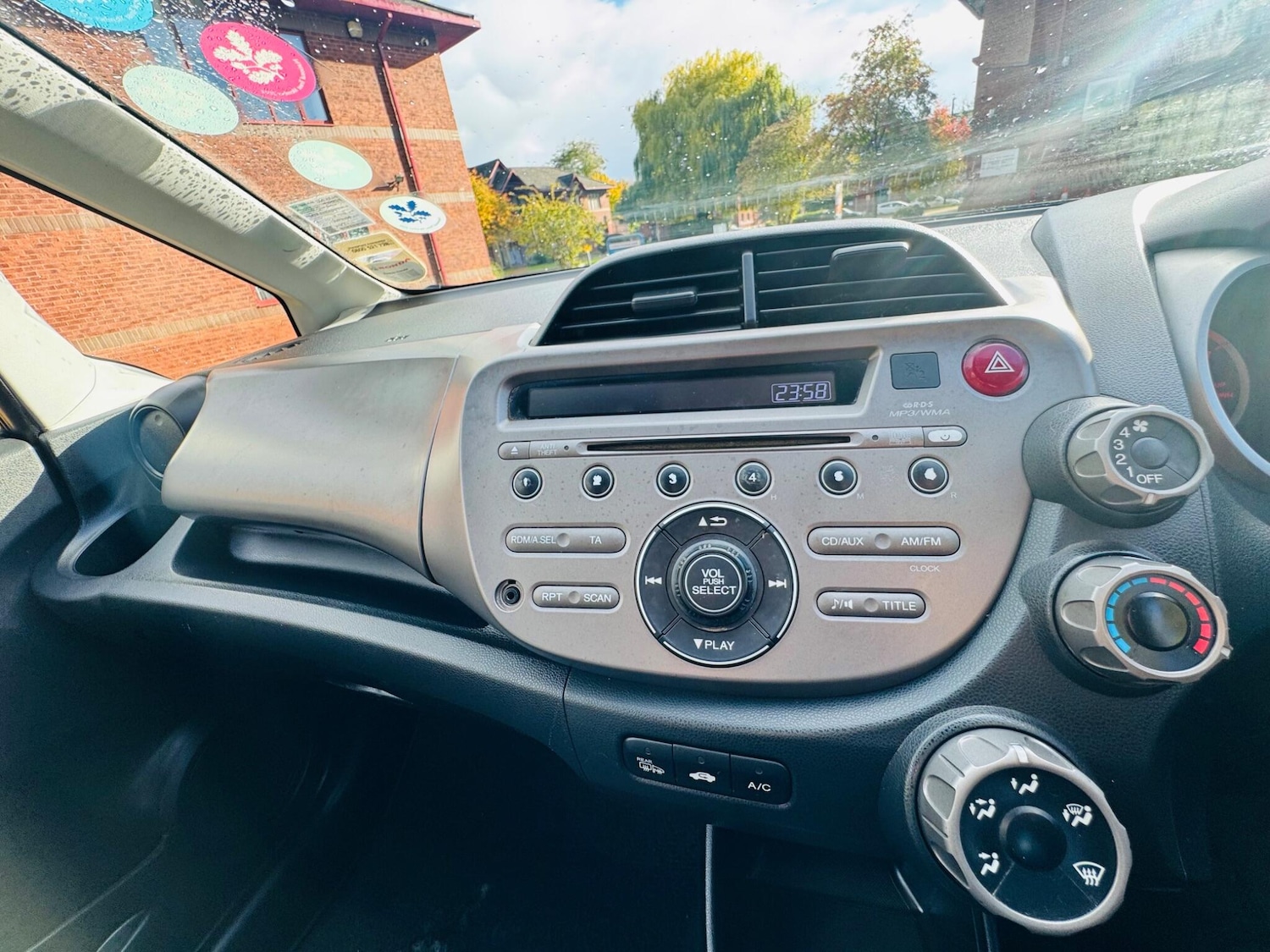 Used Honda Jazz 2010 for sale - 77057642: Photo 31