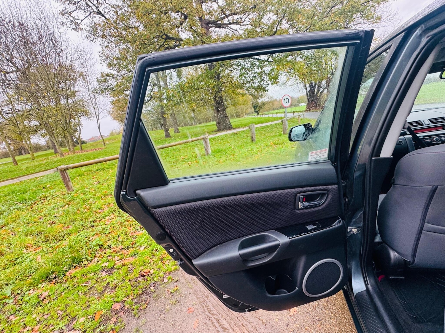 Used Mazda Mazda3 for sale - 77242860: Photo 15