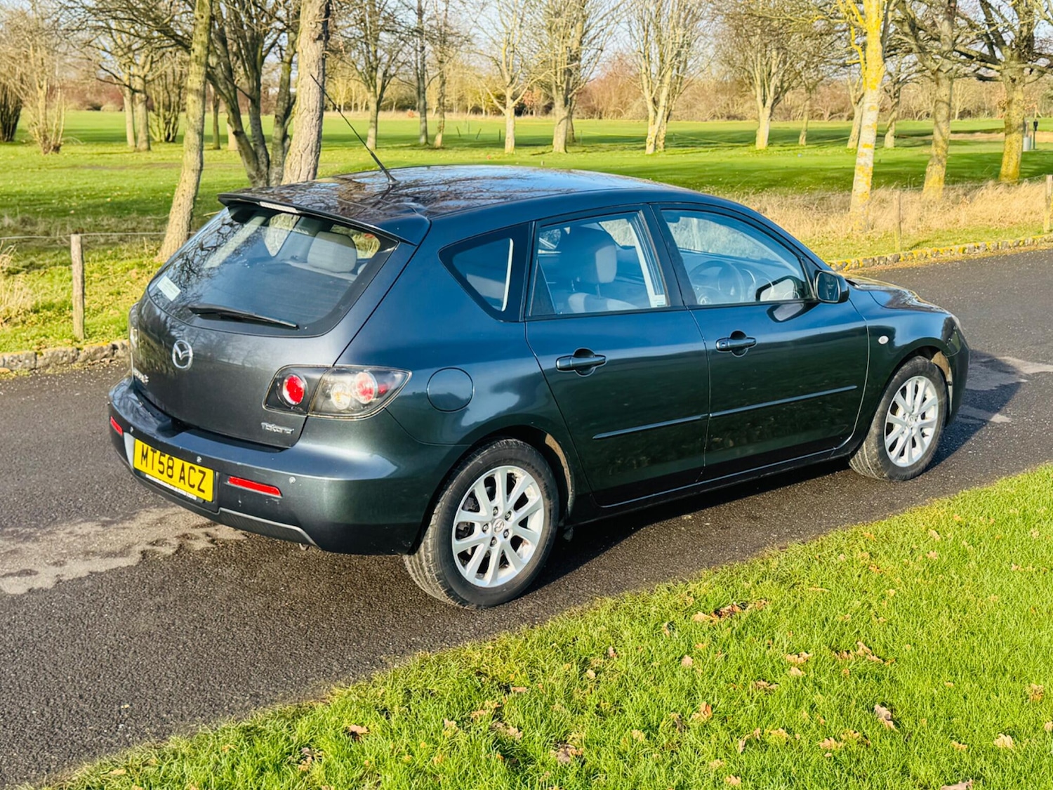 Used Mazda Mazda3 for sale - 77242860: Photo 2
