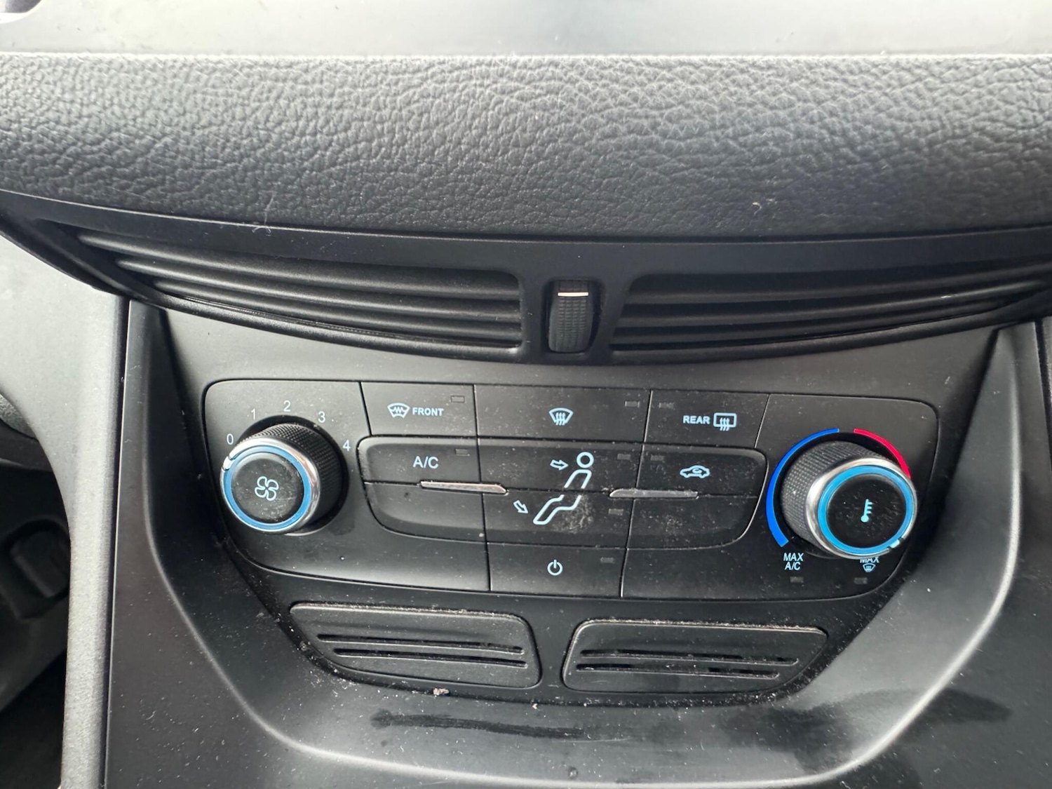 Used Ford C-Max 2015 for sale - 76306322: Photo 38